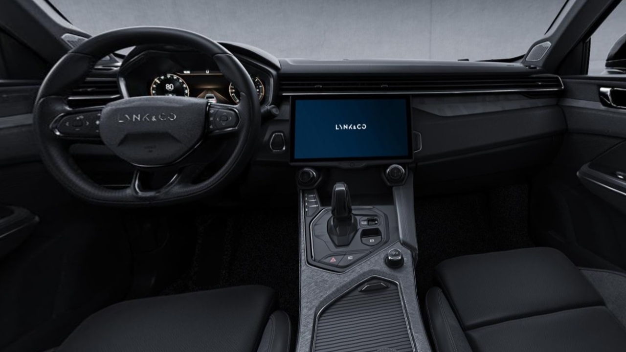 lynk-co-lynk-co-01-2023-models-and-trims-prices-and-specifications